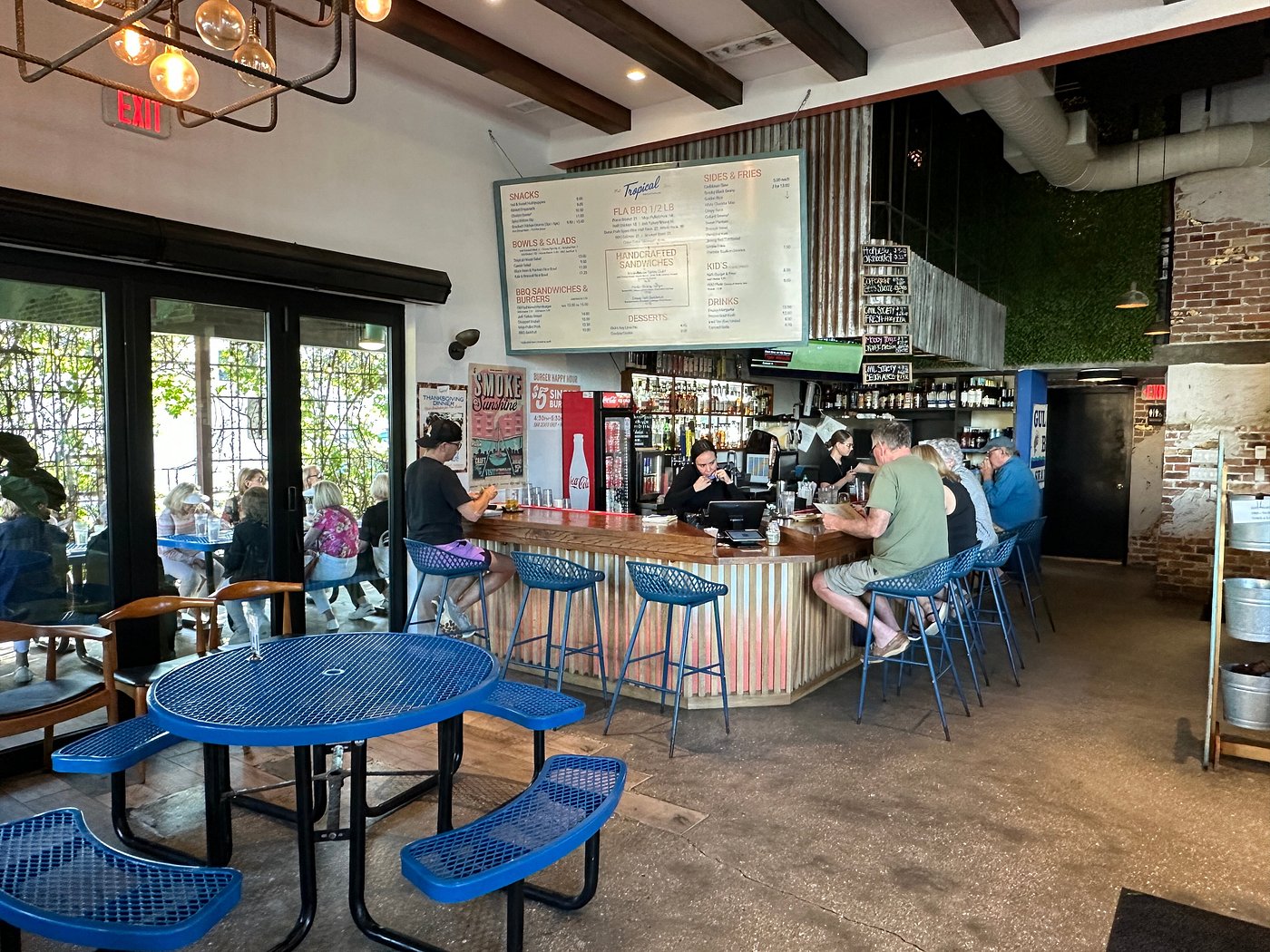 Tropical Smokehouse Happy Hour | West Palm Beach | PalmBeachHappyHour